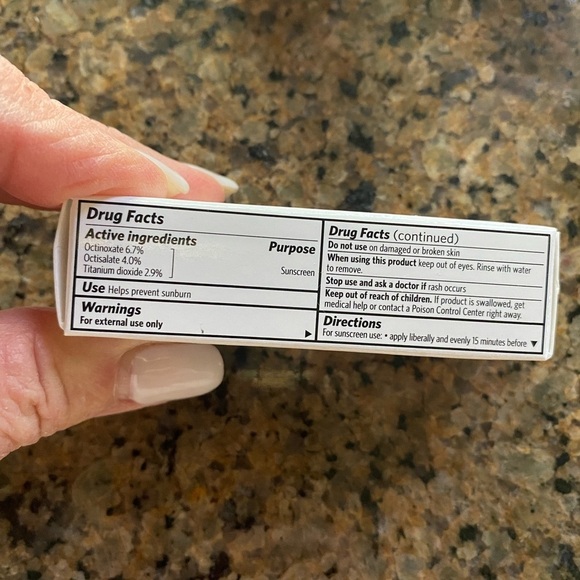 Bobbi Brown Golden 4 Tint TRAVEL Size .24 oz In box, 12 available for bundling - Picture 6 of 9